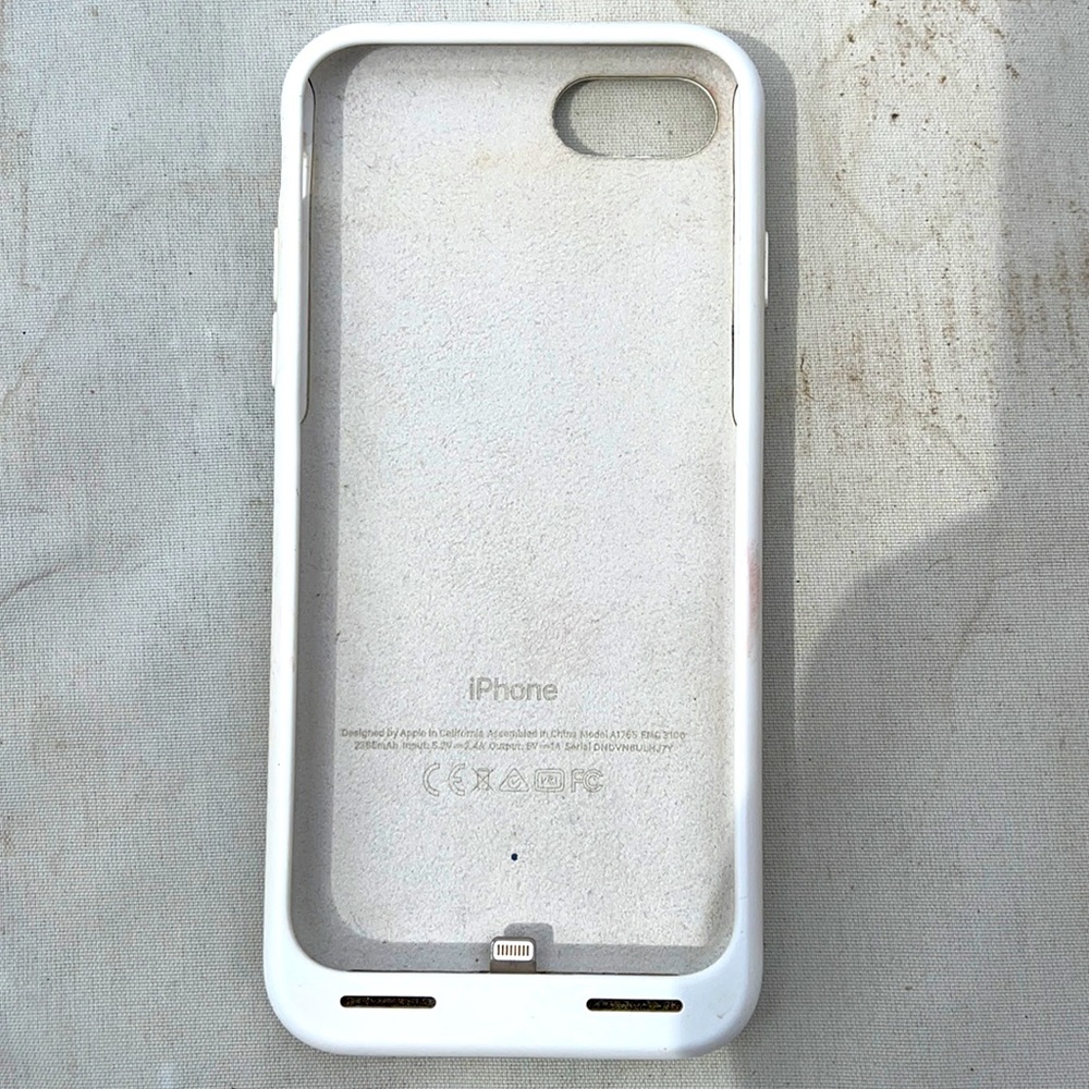 Apple iPhone phone case battery pack